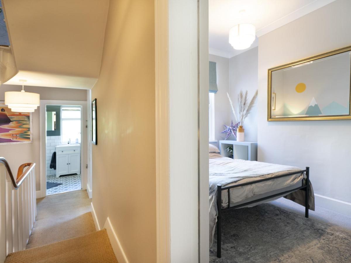 Pass The Keys Wonderful 3Br Townhouse Top Location Cafes Villa Belfast Exterior photo