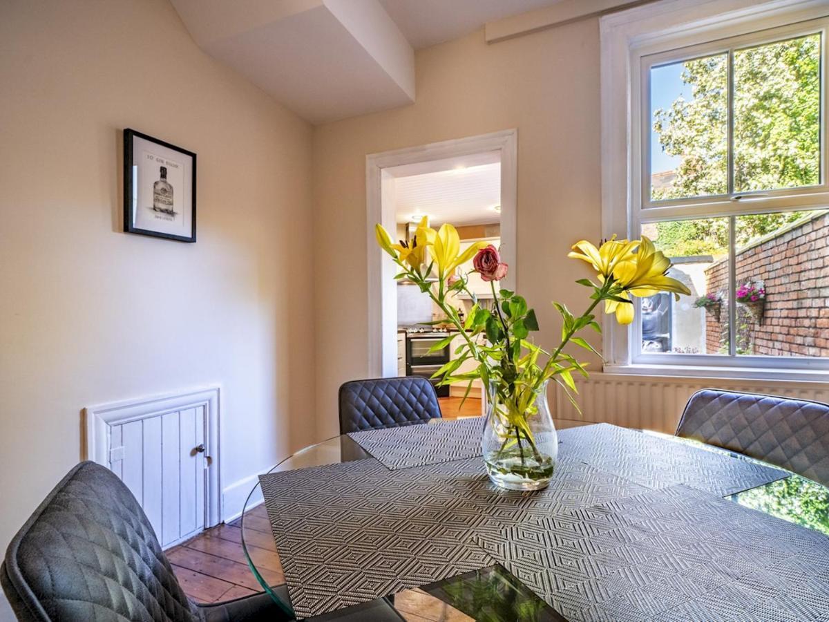 Pass The Keys Wonderful 3Br Townhouse Top Location Cafes Villa Belfast Exterior photo