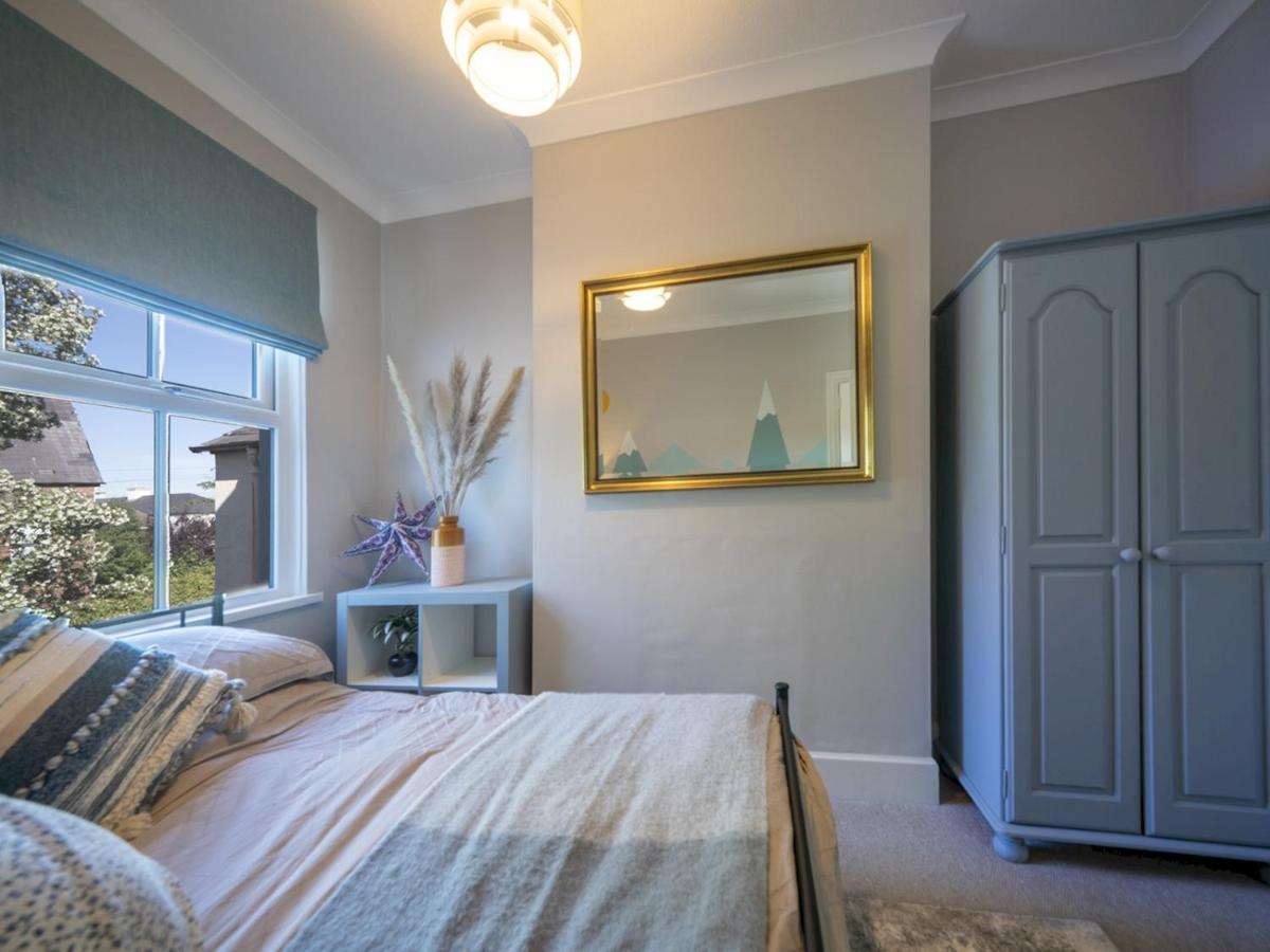 Pass The Keys Wonderful 3Br Townhouse Top Location Cafes Villa Belfast Exterior photo